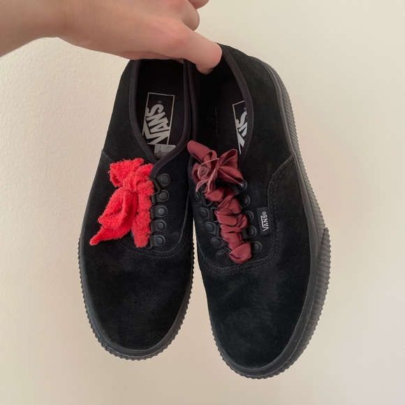 Black Lifted Vans - Picture 2 of 2